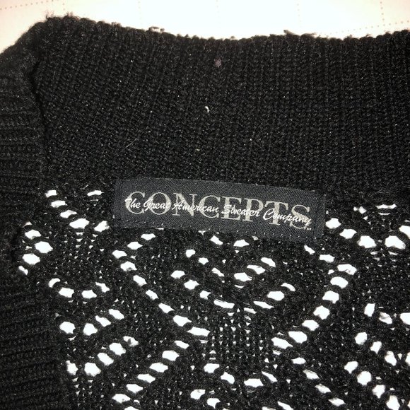 Concepts Women's Sweater - Picture 2 of 2